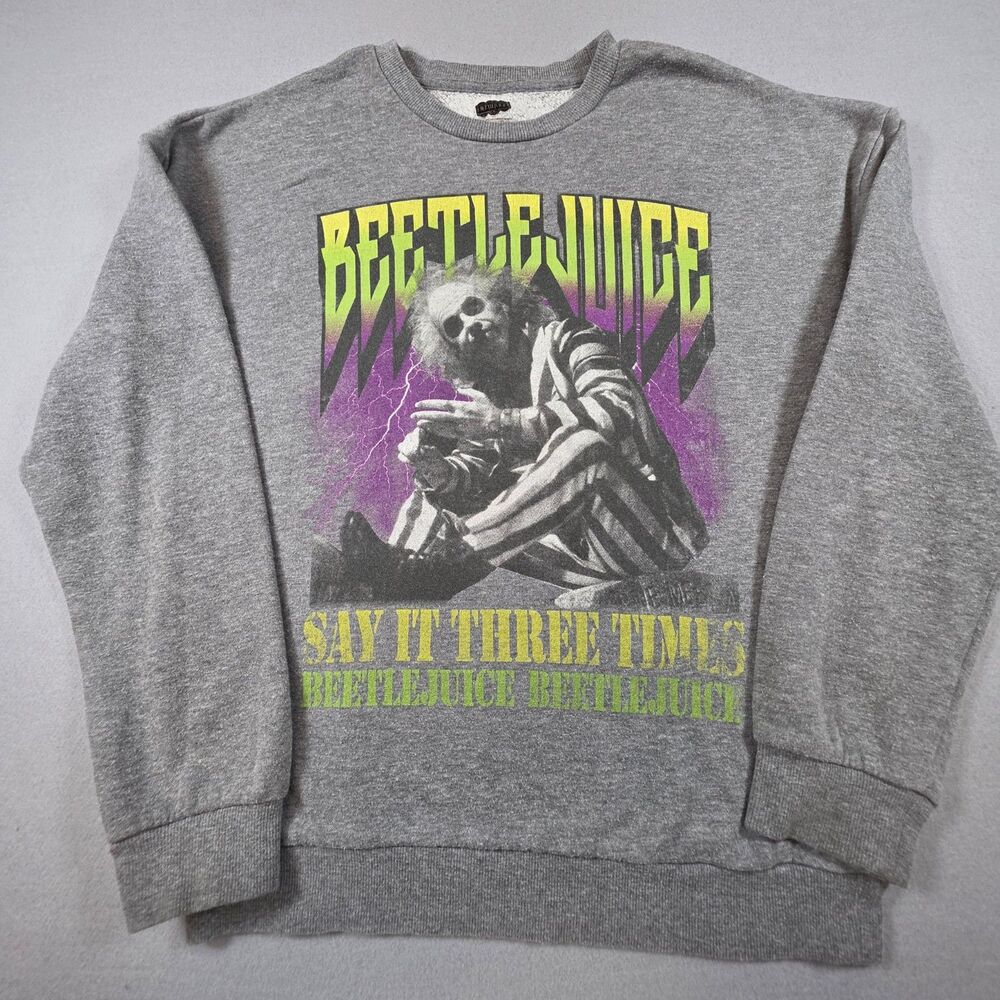 Beetlejuice Graphic Sweatshirt Size XL Gray Long Sleeve Crewneck Horror Movie